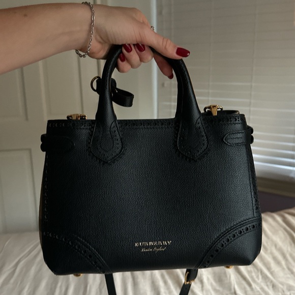 Burberry Black Leather Women's Bag - Picture 2 of 9